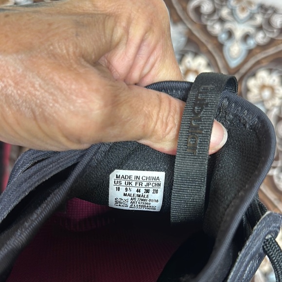 Adidas Tubular Radial Men's Shoes Core Black-Equipment Pink  s75393 like New - Picture 8 of 10